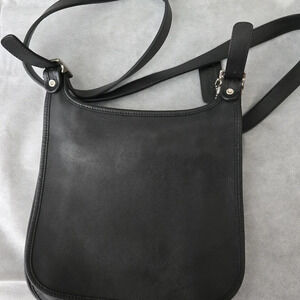Vintage Coach 9131 Black Leather Slim Legacy Saddle Flap